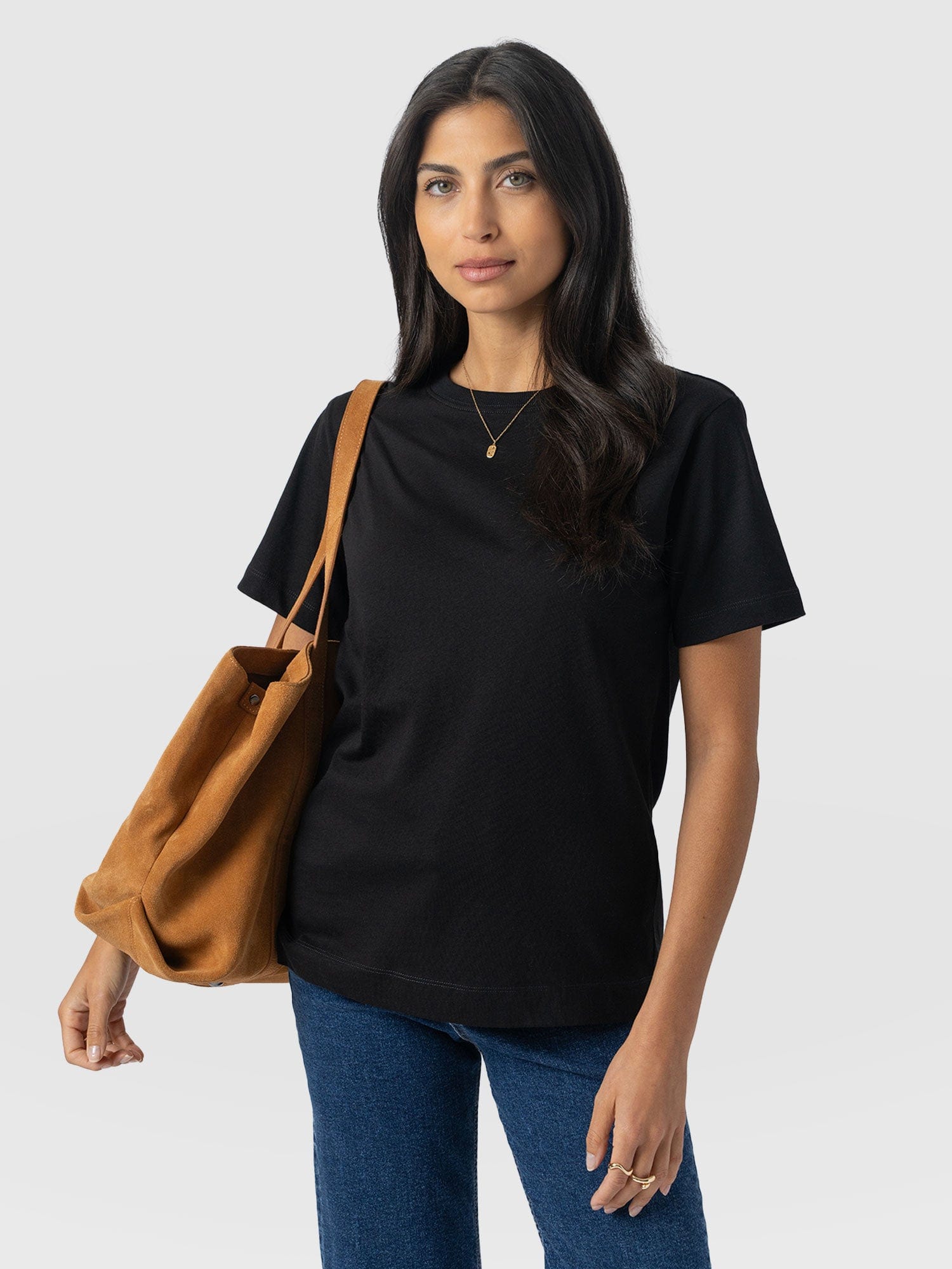 Finsbury Crew Neck Tee - Black - Women's T-shirts | Saint + Sofia® USA